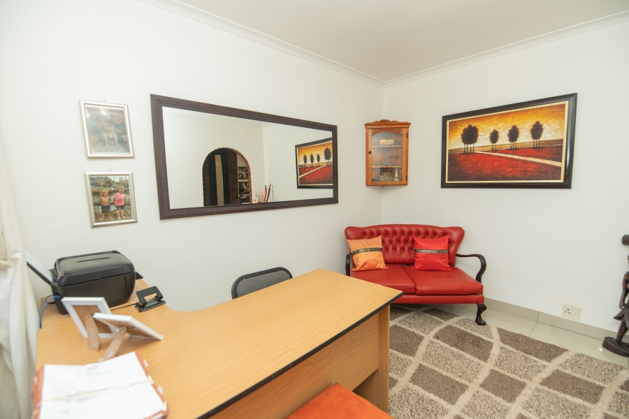 4 Bedroom Property for Sale in Lovemore Heights Estate Eastern Cape